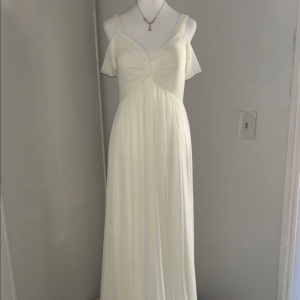 EVA Classic Floor Length Ivory Chiffon Formal Prom Special Occasion Evening Gown